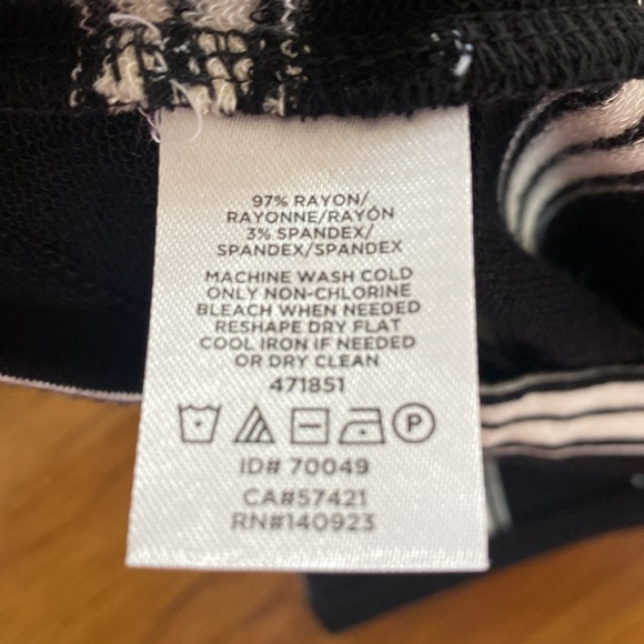 LOU & GREY STRIPED KNIT TANK TOP - Picture 8 of 9